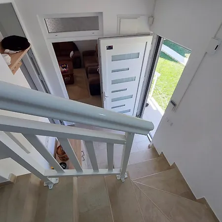 Kuca-villa Pored Rijeke I Jezera Celebici Villa *