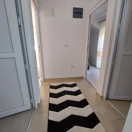 Kuca-villa Pored Rijeke I Jezera Celebici Villa