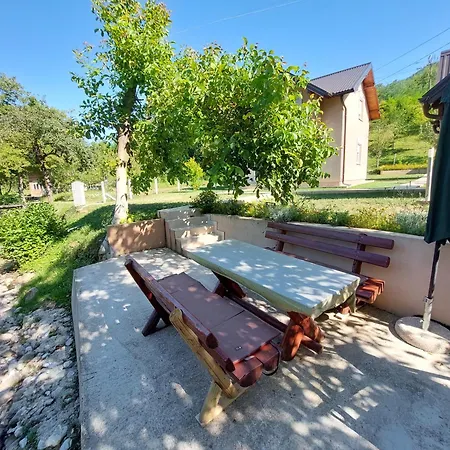 빌라 Kuca-villa Pored Rijeke I Jezera Celebici