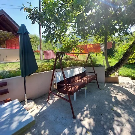 Kuca-villa Pored Rijeke I Jezera Celebici 빌라 코니츠