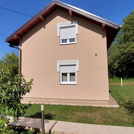 Kuca-villa Pored Rijeke I Jezera Celebici 빌라 코니츠