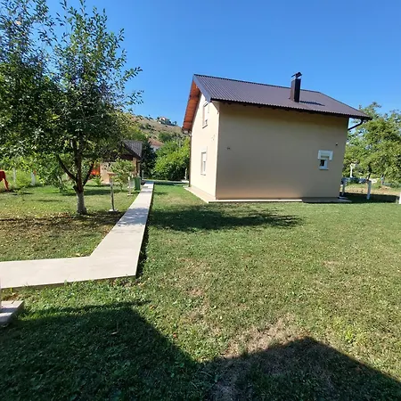 Kuca-villa Pored Rijeke I Jezera Celebici 빌라 *